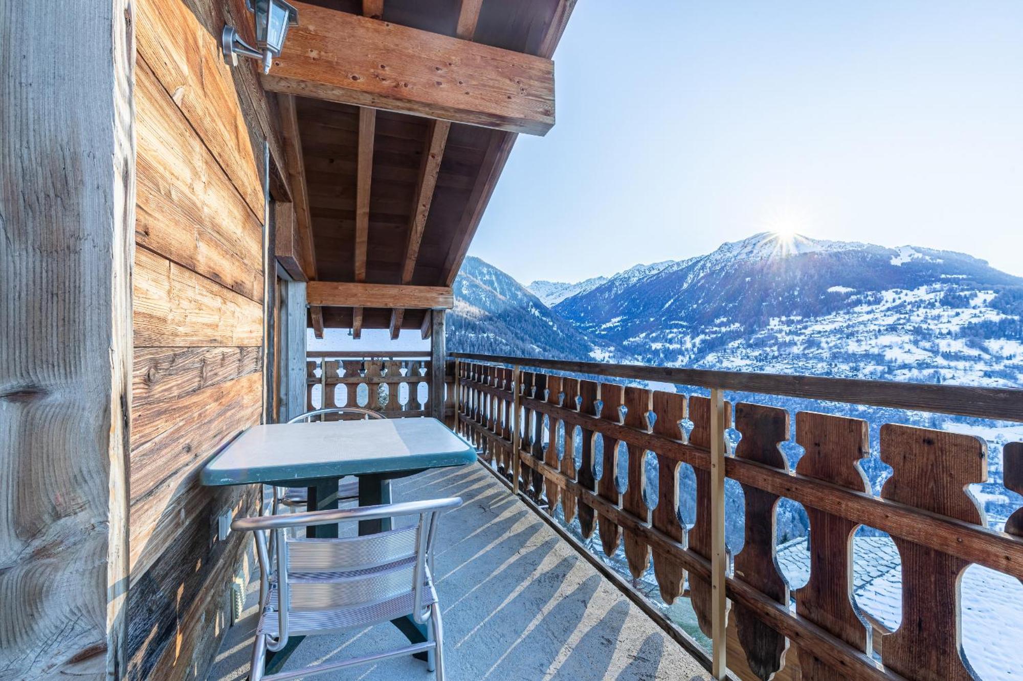 Balcons Du Soleil Sunny & Mountain Apartments By Alpvision Residences Veysonnaz Exteriör bild